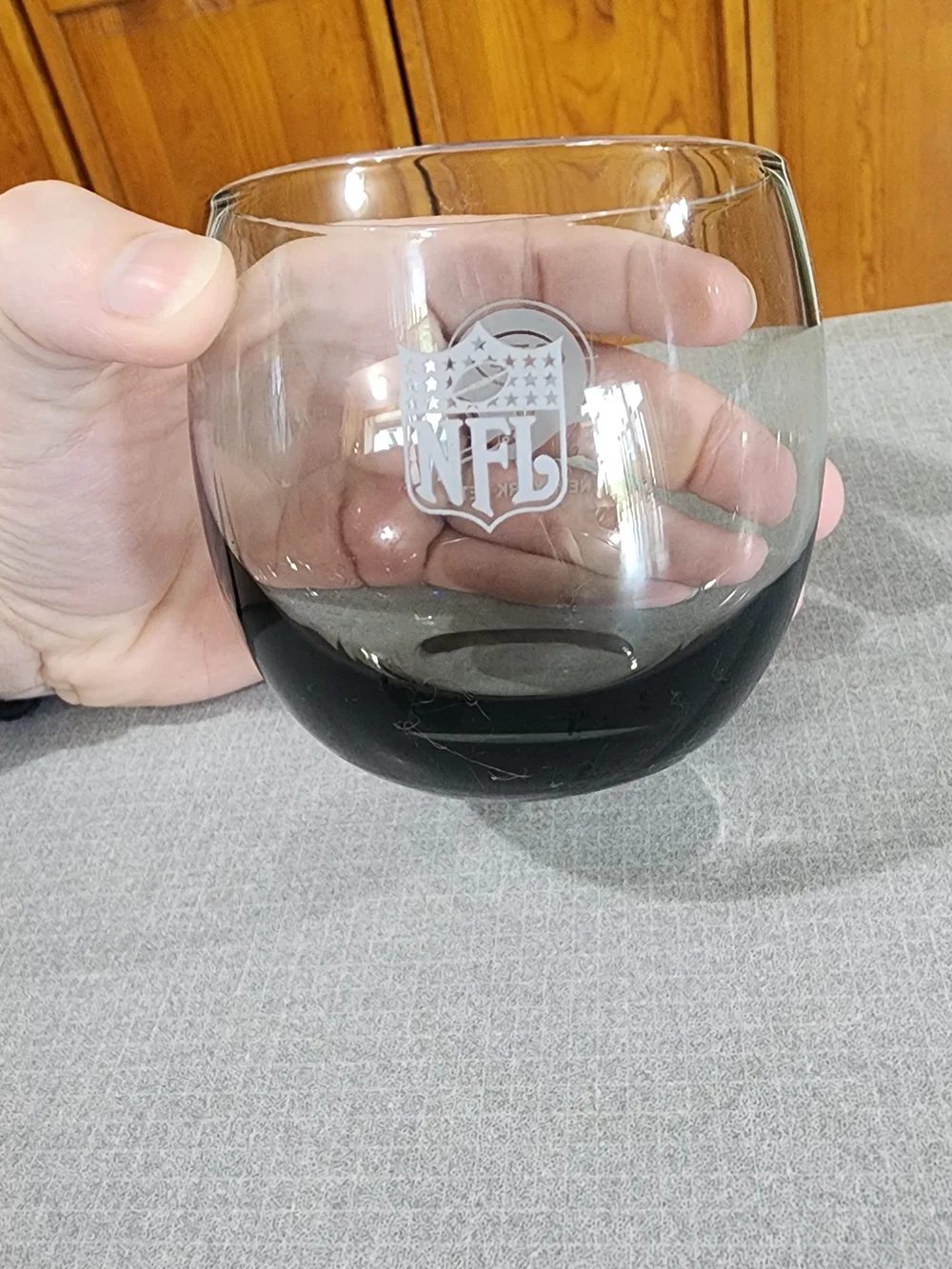 Jets Gray Glass Cup